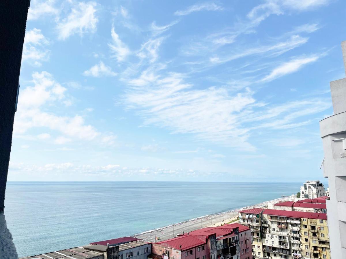 巴统Beautiful Horizon First Line公寓 外观 照片